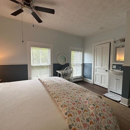 The Belvedere B&B Charlevoix Εξωτερικό φωτογραφία