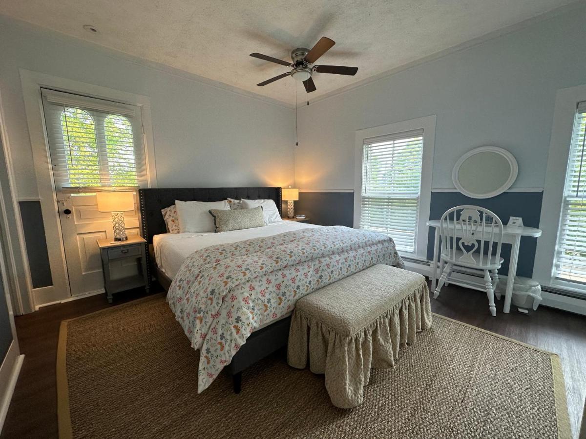 The Belvedere B&B Charlevoix Εξωτερικό φωτογραφία